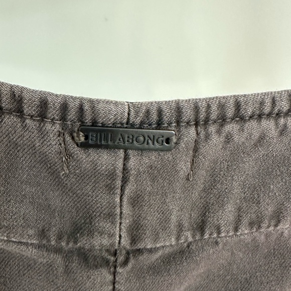 Billabong Overalls size Large. Runs small. - Picture 3 of 4